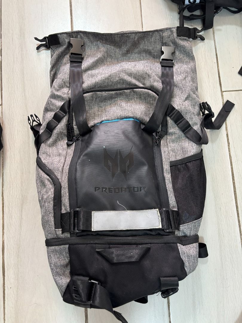 Acer Predator Rolltop Gaming Backpack (Category: Backpacks) located in Antipolo. Submitted by dddeclutter (Listing ID 1461060282, Image 3). Description: Acer Predator Rolltop Gaming Backpack Water Resistant Color: Gray Fits up to 15.6” Laptops Measurement: 40cm W x 65cm H Bought at SM Megamall Acer Original Price PHP 7,000+ RFS: Decluttering, Seldom Use Price: PHP 4,000.