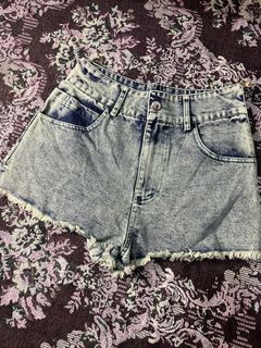 (Category: ) located in . Submitted by sennisen (Listing ID 1461087742, Image 1). Description: .