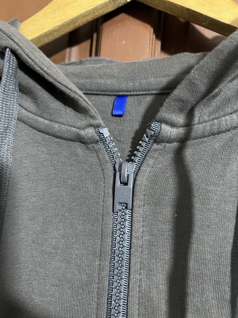 Ader Hoodie (Category: Coats, Jackets and Outerwear) located in Manila. Submitted by thriftpoint99 (Listing ID 1461076194, Image 3). Description: 22.5x26 No issue Good condition.