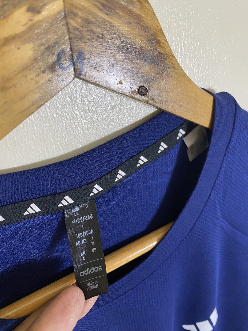 Adidas (Category: Activewear) located in Cebu City. Submitted by theloose.thread (Listing ID 1461080091, Image 3). Description: .