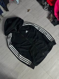 (Category: ) located in . Submitted by nb_thriftshop (Listing ID 1461061934, Image 1). Description: .