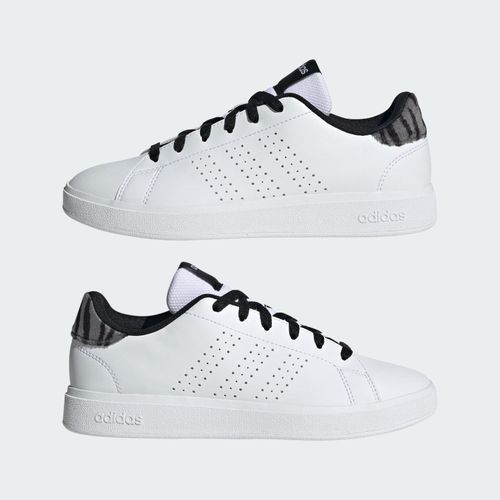 ADIDAS BRAND NEW SHOES (Category: Sneakers) located in Pasig City. Submitted by thriftshop_bydom (Listing ID 1461006649, Image 3). Description: SIZE: US 8 WOMENS NEVER USED WITH BOX AND EXTRA LACE MEET UP: PASIG AREA.