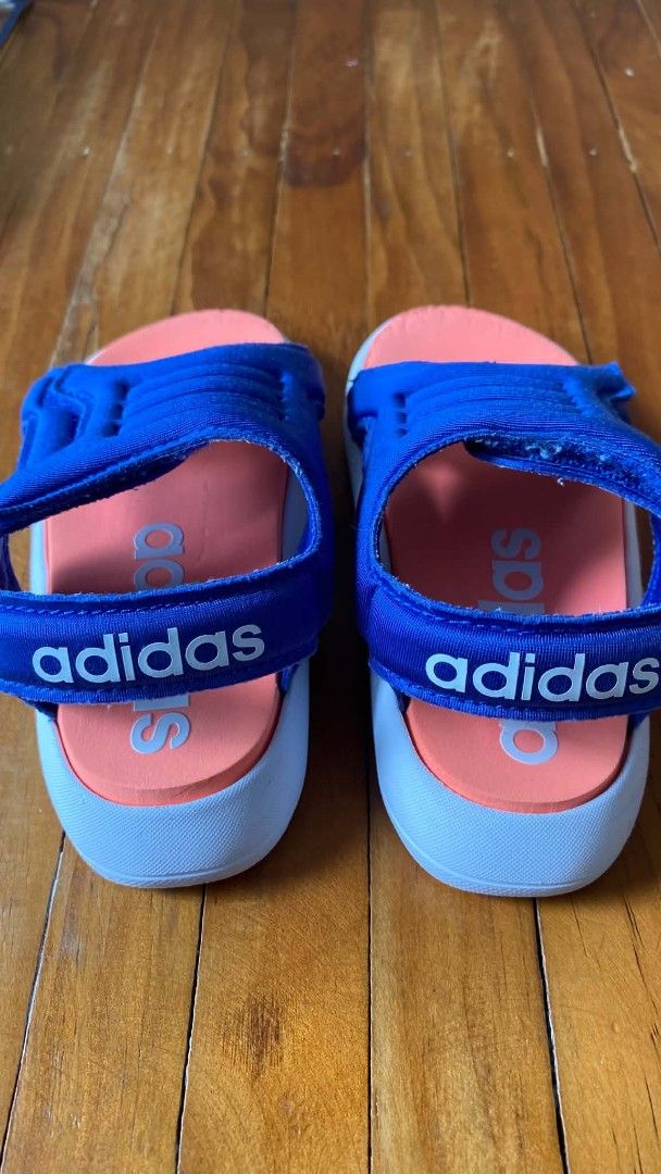 Adidas Comfort Sandal (Category: Babies & Kids Fashion) located in Antipolo. Submitted by anj.dacer31 (Listing ID 1460988585, Image 3). Description: like new condition once used only .