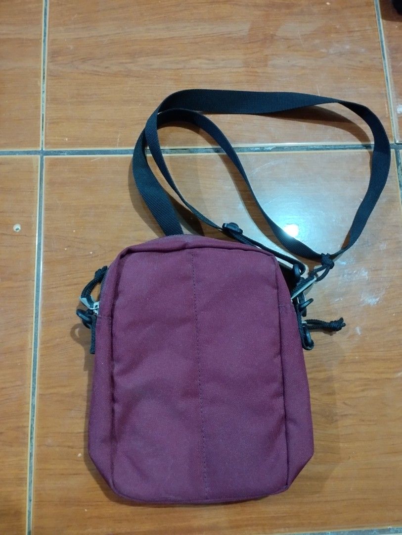 Adidas Cross Body/Sling Bag (Category: Sling Bags) located in San Fernando. Submitted by nerosales (Listing ID 1461052911, Image 3). Description: Adidas Cross Body Bag Embroidered ang outside logo, hindi printed. Pati sa pull tab ng zipper may logo. Very good condition 6.5 x 9 x 2.5 inches 499 pesos only SM City Pampanga Shipping: J&T Payment: Gcash NO COD / NO COP.