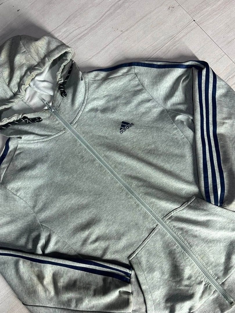 Adidas full zip hoodie (Category: Hoodies) located in Manila. Submitted by nb_thriftshop (Listing ID 1461059204, Image 2). Description: adi full zip hoodie 26 length 21 width medium to large no issue need wash.