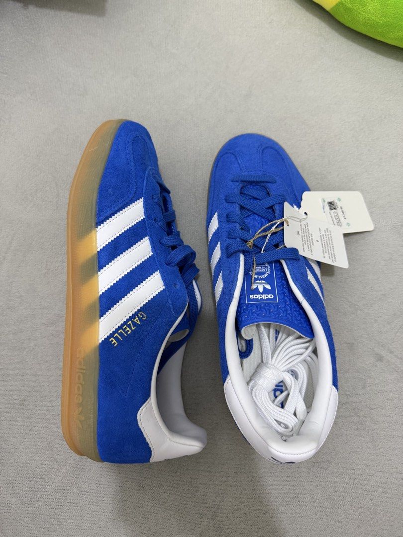 ADIDAS GAZELLE INDOORS (Category: Sneakers) located in Manila. Submitted by bustamante19936 (Listing ID 1461062741, Image 3). Description: Selling my BRANDEW ADIDAS GAZELLE INDOOR WOMENS SIZE: 7.5 US ORIG PRICE: 7,300 PHP ASKING PRICE: 6000 PHP RFS: WRONG SIZE WITH ORIG BOX AND FREE PAIR OF WHITE LACE LOC: ANGELES CITY, PAMPANGA IF YOUR ARW INTERESTED PLEASW REACH OUT TO THIS NUMBER 09561974285 (AIKA BUSTAMANTE) Thank you!! .