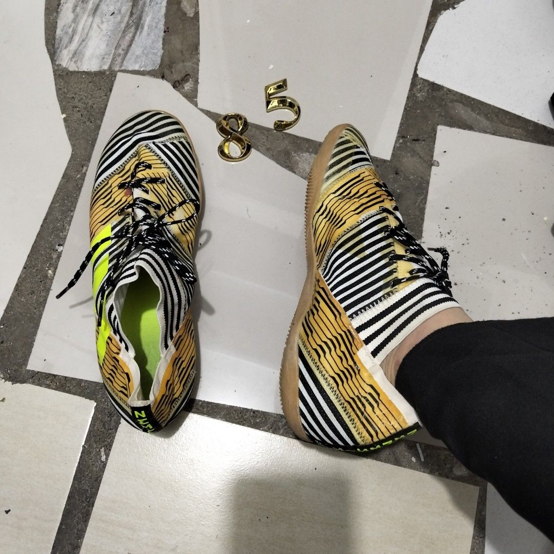 Adidas nemeziz (Category: Sneakers) located in El Salvador. Submitted by francheskaukayukay (Listing ID 1461014246, Image 2). Description: .
