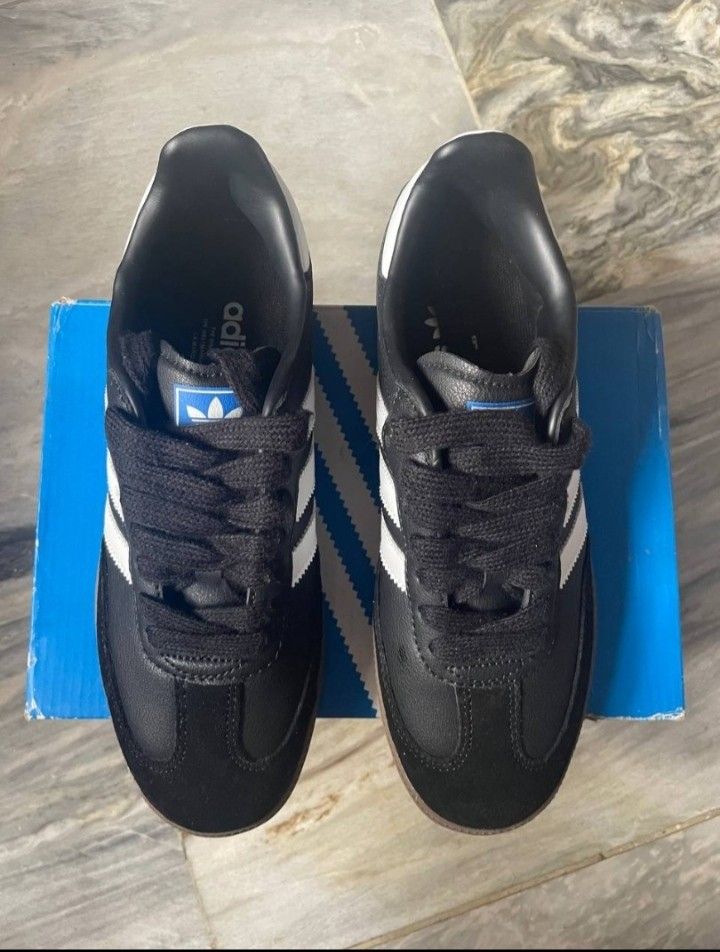 Adidas Samba Black (Category: Sneakers) located in San Felipe. Submitted by denyelli (Listing ID 1460967857, Image 2). Description: - Size: 24cm - OEM - Includes box Mode of Payment: Gcash/BankTransfer.
