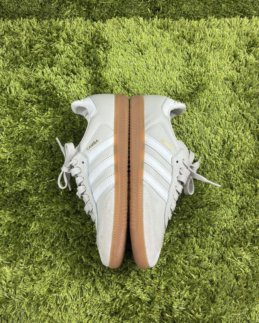 Adidas Samba OG Aluminum Gum (Category: Sneakers) located in Lucena. Submitted by shopdotmane (Listing ID 1461065122, Image 3). Description: Adidas Samba OG Aluminum Gum Size 5 1/2 on tag Fits up to 6.5-7 women’s Still in excellent condition .