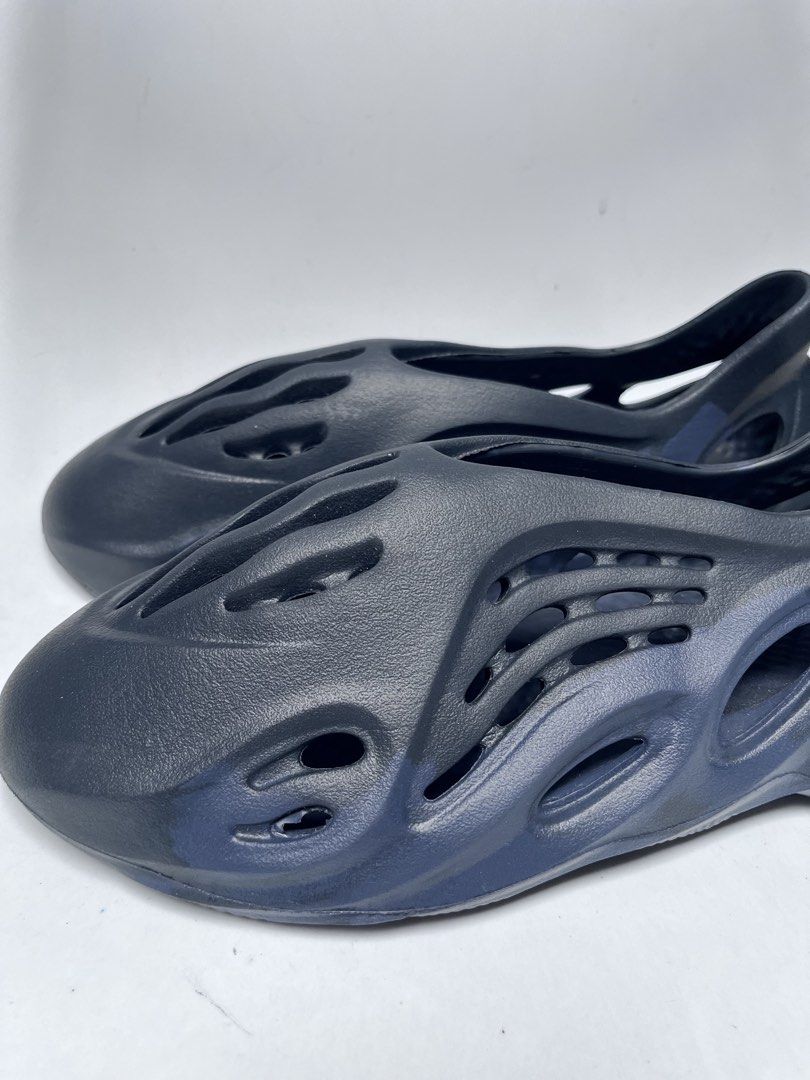 ADIDAS YEZZY (Category: Shoe inserts & accessories) located in Dagupan City. Submitted by calmocean-f675cc (Listing ID 1460989226, Image 2). Description: Authentic Adidas yezzy Size 12 mens No issue Excellent condition 1999 add sf .