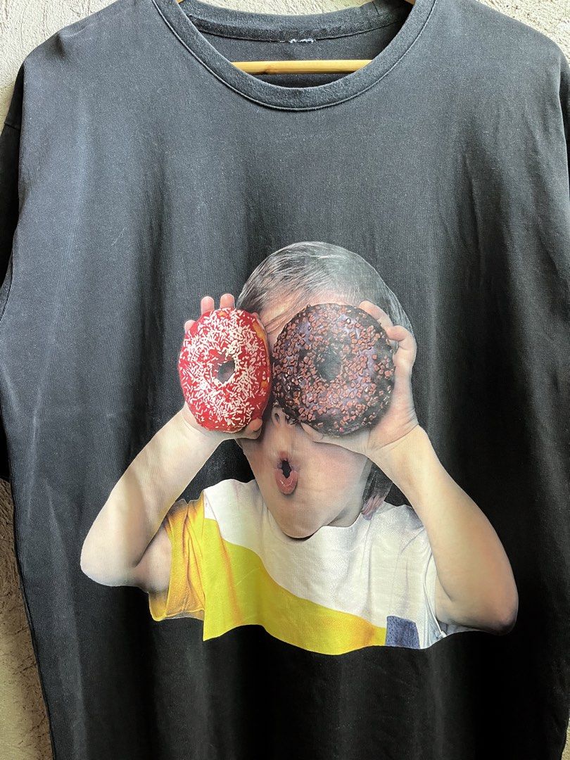 ADLV DONUT KID (Category: Tshirts & Polo Shirts ) located in Cagayan de Oro. Submitted by rewornthriftph (Listing ID 1460922221, Image 2). Description: width: 21 length: 27.5 medium | FITS also on small Color rate: 9/10 Issue: MINIMAL HAIRLINES ON BACK PRINTS In VERY GOOD Condition See details and reference on slides Payment Methods: GCASH/JNT PLS MANAGE YOUR EXPECTATIONS. THRIFT ITEMS, NO CANCELLATION ₱400.