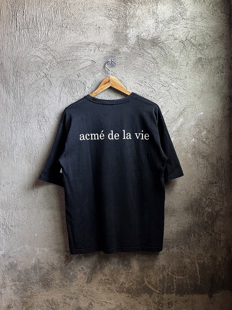 ADLV DONUT KID (Category: Tshirts & Polo Shirts ) located in Cagayan de Oro. Submitted by rewornthriftph (Listing ID 1460922221, Image 3). Description: width: 21 length: 27.5 medium | FITS also on small Color rate: 9/10 Issue: MINIMAL HAIRLINES ON BACK PRINTS In VERY GOOD Condition See details and reference on slides Payment Methods: GCASH/JNT PLS MANAGE YOUR EXPECTATIONS. THRIFT ITEMS, NO CANCELLATION ₱400.