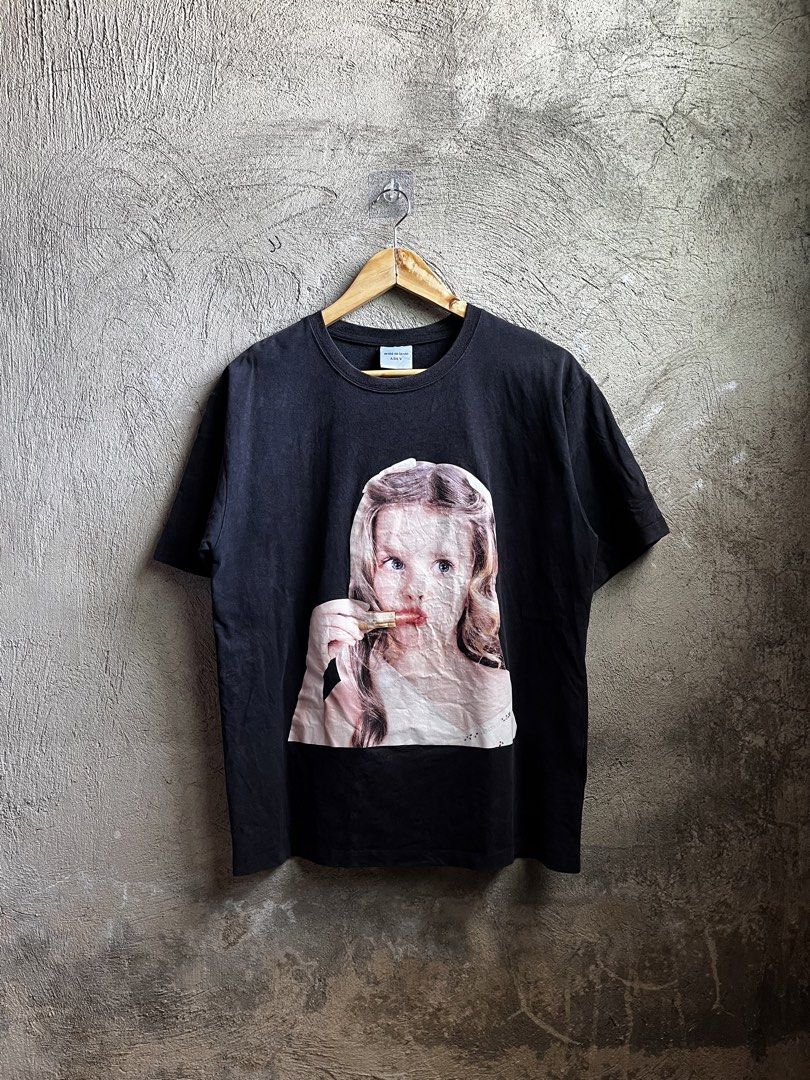 ADLV LIPSTICK KID (Category: Tshirts & Polo Shirts ) located in Cagayan de Oro. Submitted by rewornthriftph (Listing ID 1460922290, Image 1). Description: width: 21 length: 27 medium | FITS also on small Color rate: 9/10 Issue: BUBBLES ON PRINTS In VERY GOOD Condition See details and reference on slides Payment Methods: GCASH/JNT PLS MANAGE YOUR EXPECTATIONS. THRIFT ITEMS, NO CANCELLATION ₱500.