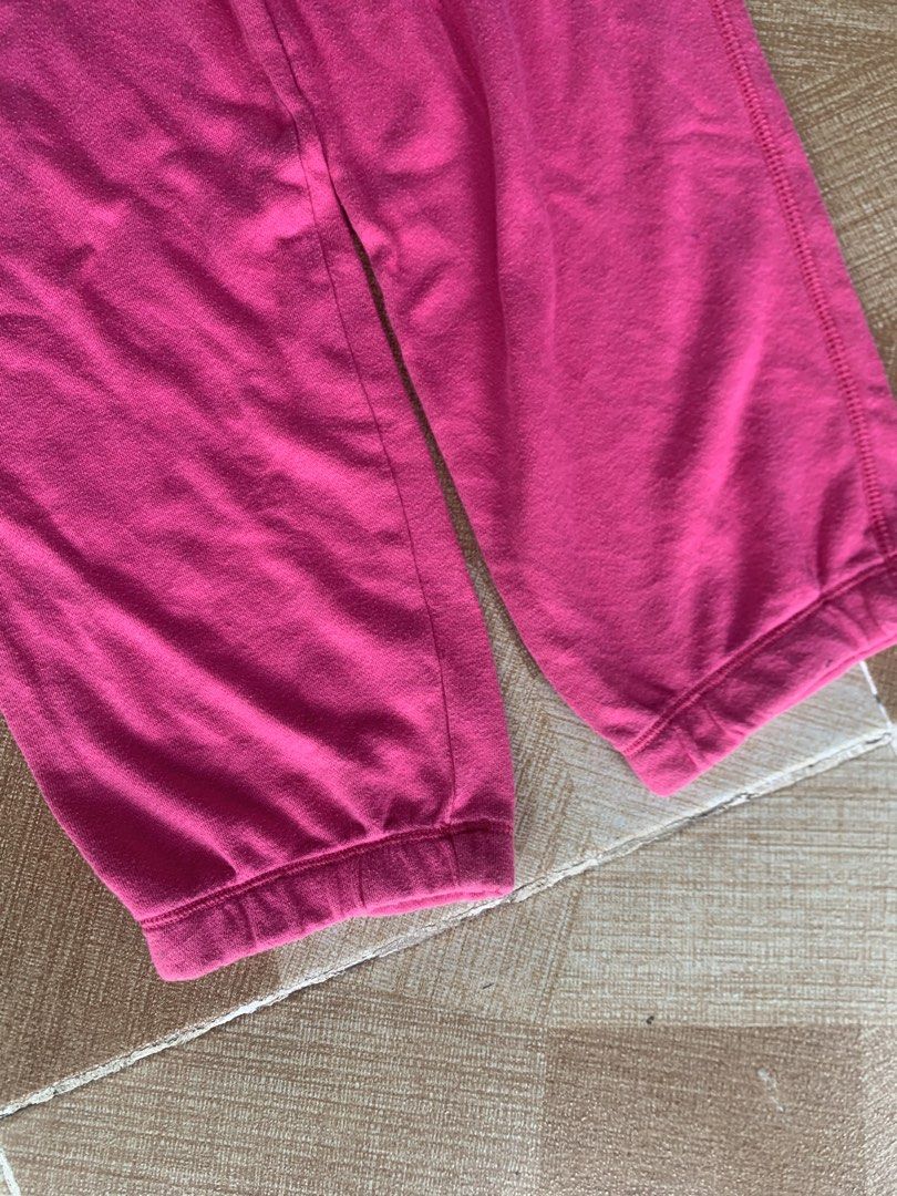 Aeropostale jogging pants (Category: Other Bottoms) located in Tarlac. Submitted by thriftwithass (Listing ID 1460924224, Image 2). Description: Dimes: W-30-36 L-38 Condition: 9/10 Color rate: 9/10 Issue: himulmol.