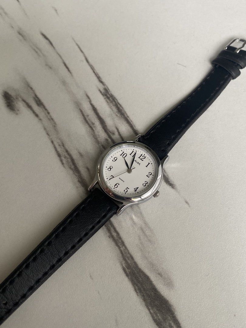 Alba Quartz Watch (Category: Women's Watches) located in San Fernando. Submitted by ithrift.1 (Listing ID 1461023727, Image 1). Description: .
