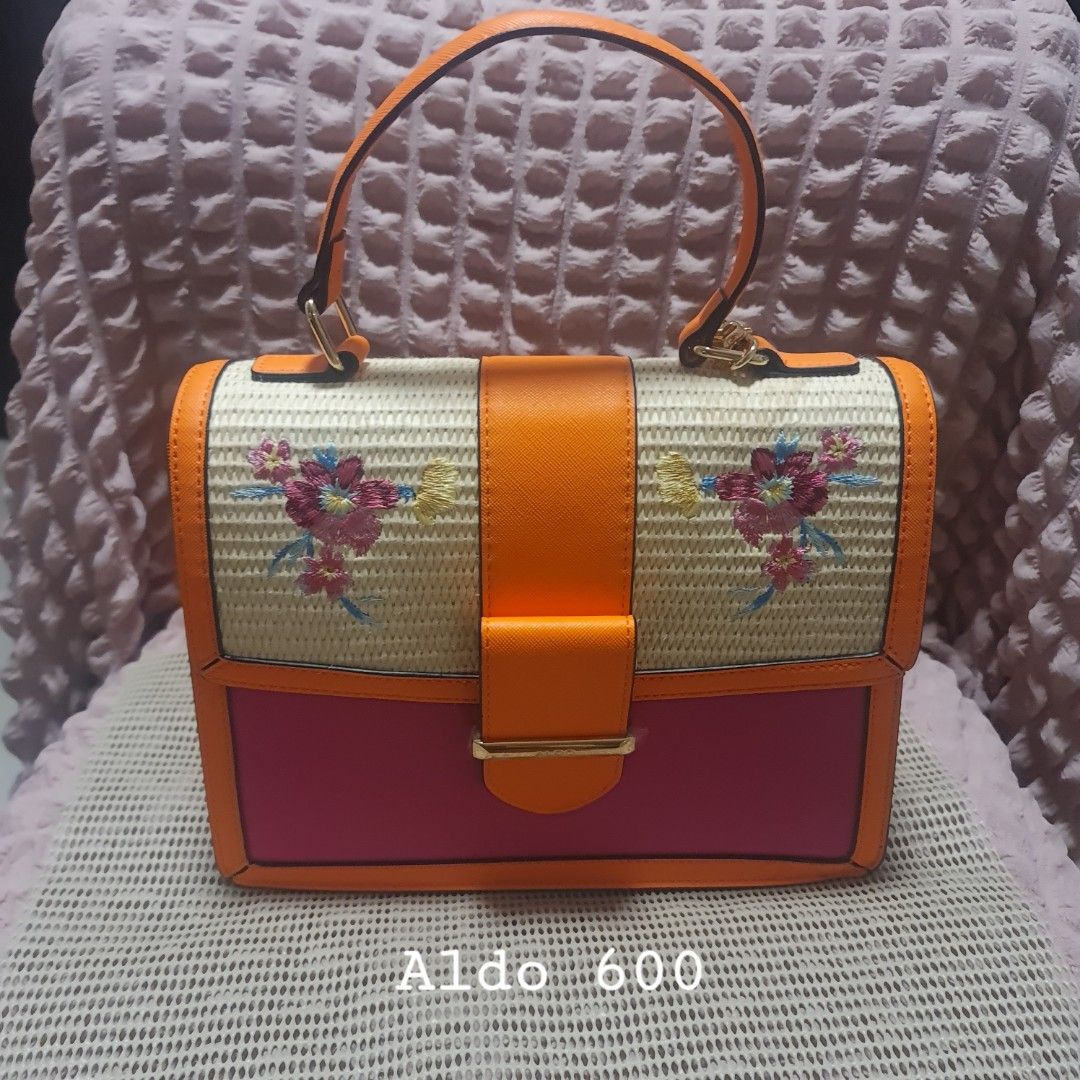 ALDO shoulder bag (Category: Shoulder Bags) located in Manila. Submitted by jeth75 (Listing ID 1461040982, Image 2). Description: Aldo bag.