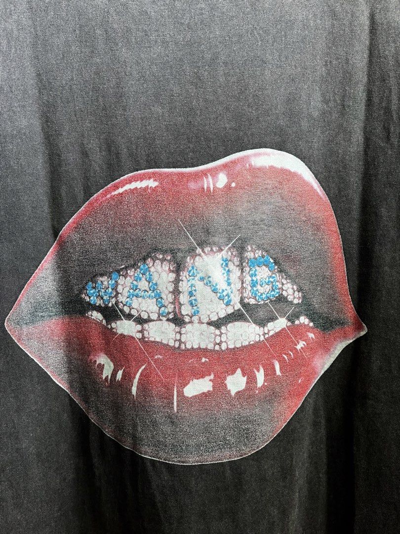 ALEXANDER WANG (Category: Tshirts & Polo Shirts ) located in Cagayan de Oro. Submitted by rewornthriftph (Listing ID 1460924107, Image 2). Description: width: 21 length: 30 long medium to large | OVERSIZED also on small Color rate: 9/10 Issue: In EXCELLENT Condition See details and reference on slides Payment Methods: GCASH/JNT PLS MANAGE YOUR EXPECTATIONS. THRIFT ITEMS, NO CANCELLATION ₱700.