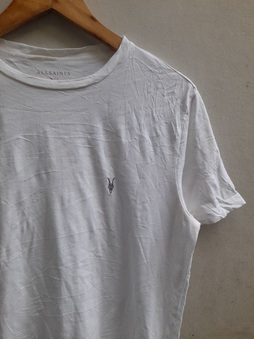 ALLSAINTS Race Tonic Crew Shirt (Category: Tshirts & Polo Shirts ) located in Iloilo. Submitted by mnky.bsns03 (Listing ID 1461060563, Image 3). Description: 9.5/10 Color rate No issues 28 Length 19 Width.