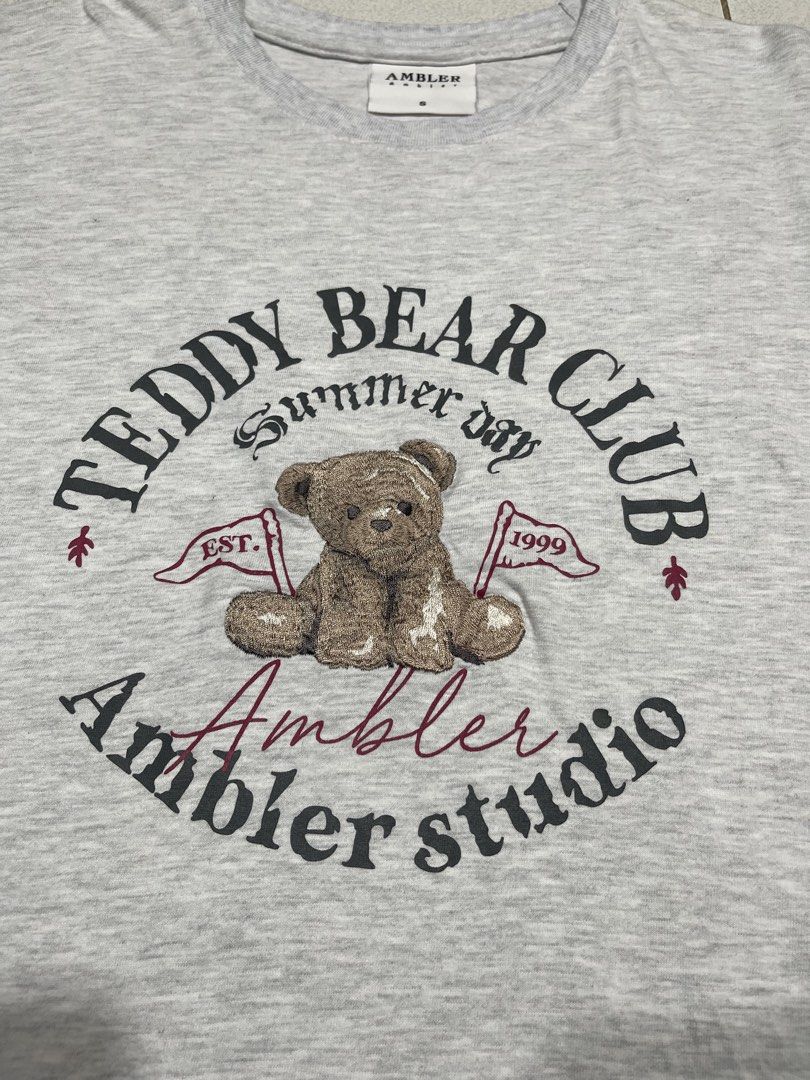Ambler Shirt (Category: Shirts) located in Mandaue City. Submitted by MJ_80 (Listing ID 1460995685, Image 3). Description: Ambler Shirt Small Dimes : 19 X 26 See photos for mrasurements Has light stain see last 2 photos Color rate & Condition : 9.3/10 Price : 400 .