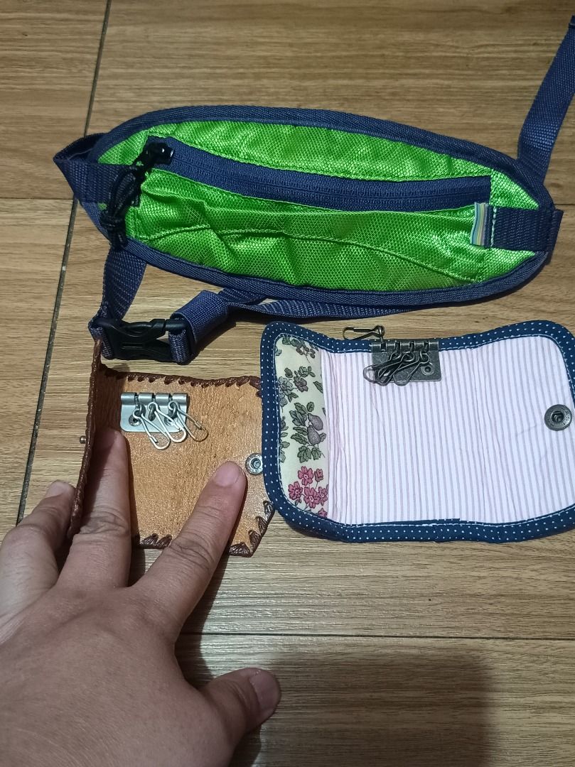 ANIK BUNDLE (Category: Other Stationery & Craft) located in Makati City. Submitted by nyxhemera26 (Listing ID 1461028723, Image 3). Description: ANIK BUNDLE 📌All items for anik bundles are sold as is - green waist bag. - Comes with 2 packs of Japanese vacuum cleaner bags. - Features a floral print key holder. - Includes a brown leather key holder. - A retro quartz alarm clock is also part of the bundle, as-is untested - Plastic fruit pick.