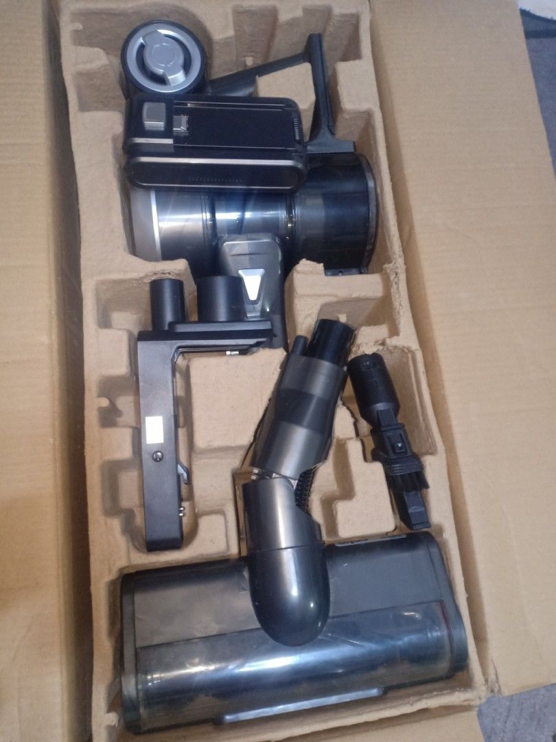 anko wireless vacuum (Category: Vacuum Cleaner & Housekeeping) located in La Trinidad. Submitted by oddmountain_8eee5f (Listing ID 1460946767, Image 1). Description: anko wireless vacuum from australian box baguio loc naka drop na po.
