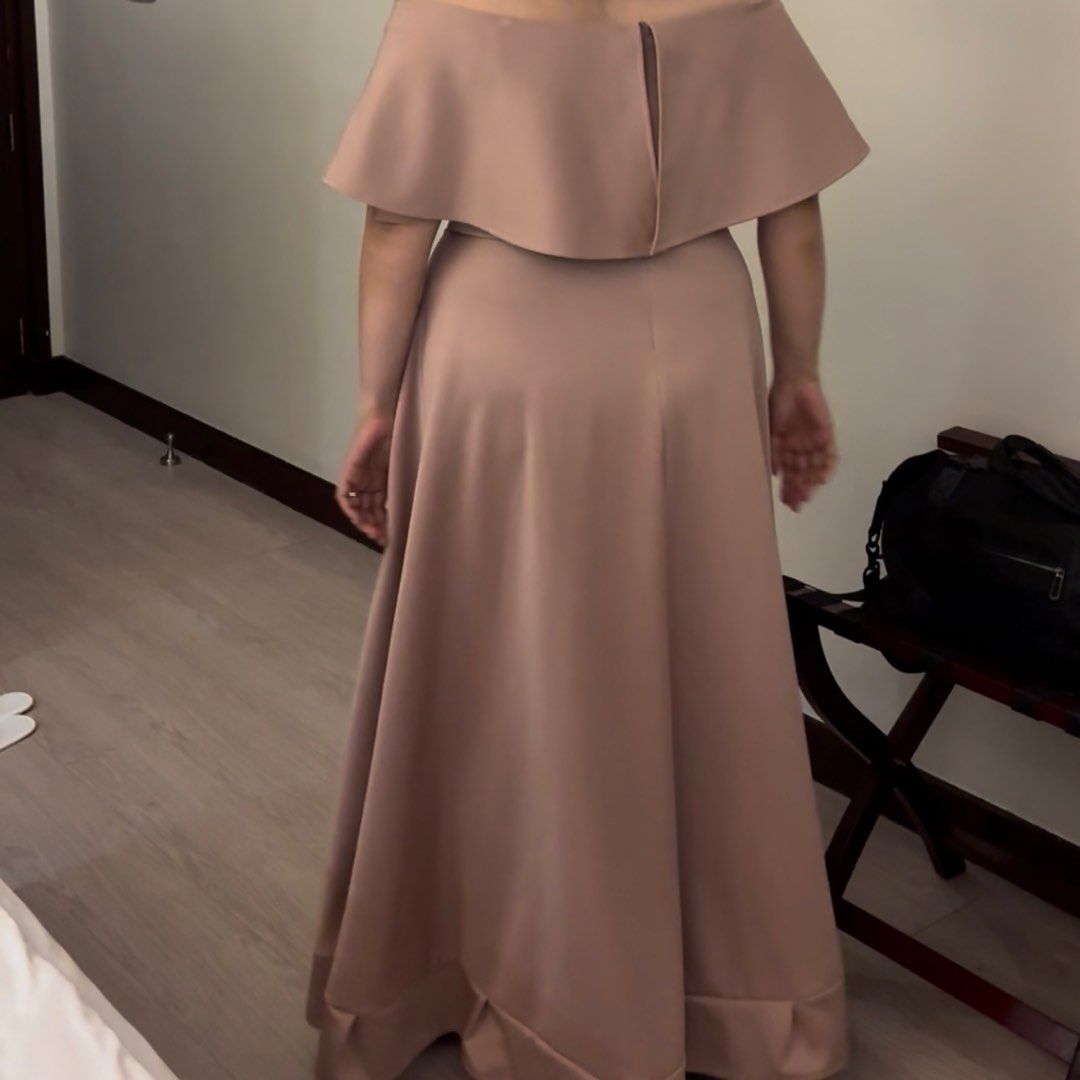Apartment 8 Off Shoulder Gown (Category: Dresses) located in Quezon City. Submitted by shopmarcelle (Listing ID 1461071873, Image 2). Description: - used once for a wedding - size xl - bought for around P5,900 - negotiable for serious buyers hehe Rfs: di ko na gagamitin haha .
