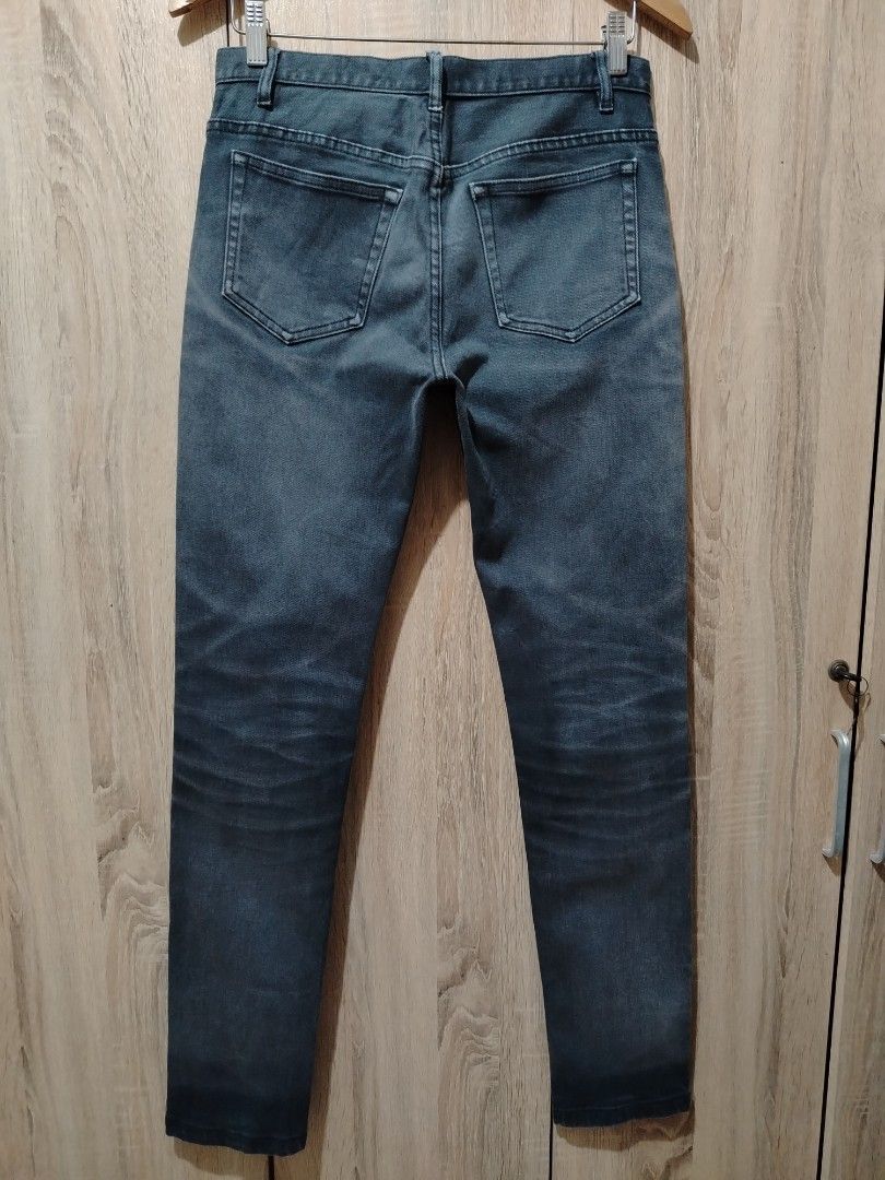 A.P.C. Slimfit buttonfly (Category: Jeans) located in Plaridel. Submitted by orfdnix (Listing ID 1461026777, Image 2). Description: *APC slim stretch buttonfly Washed Grey Actual waist: 29-30 Length: 39 Hem: 6 Loc: bulacan.