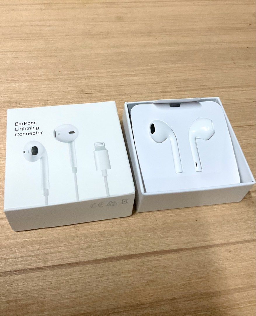 Apple EarPods Lightning Connector (Category: Earphones) located in Manila. Submitted by mae0103 (Listing ID 1461107564, Image 1). Description: APPLE EARPODS LIGHTNING CONNECTOR PLUG AND PLAY BRANDNEW WITH SEALED SERIAL NUMBER 100% AUTHENTIC HIGH QUALITY COMPATIBLE DEVICES IPAD / IOS PM FOR FASTER TRANSACTION / OPEN VIA LALAMOVE / JNT / MEET UP 📍MEETUP; POBLACION MUNTINLUPA.
