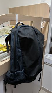 （分類：）位於 。 由 kicks_sneakers 提交（商品編號 1460996635，圖片 1）。簡介： 。