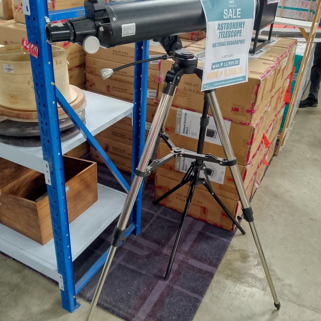 Astronomy telescope (Category: Tripods & Monopods) located in Manila. Submitted by cleverwolf.07545a (Listing ID 1460951357, Image 2). Description: Astronomy Tekescope.