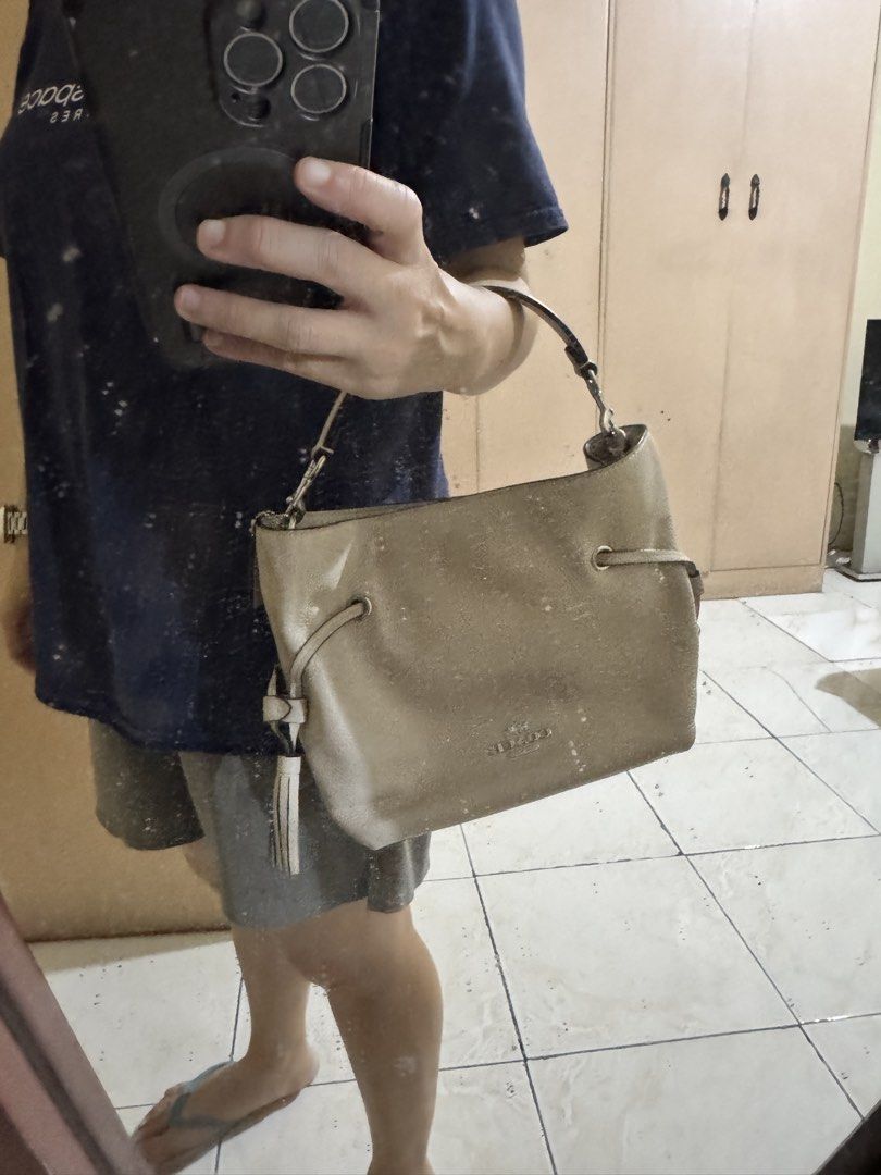 Authentic Coach Andy Bag for Sale (Category: Cross-body Bags) located in Quezon City. Submitted by harristhegoldenboy (Listing ID 1460923494, Image 2). Description: Authentic Coach Andy Bag for Sale. Bought for almost 15k pesos in HK Inclusions: dustbag, care card, receipt (faded) Can be used as a hand bag, shoulder, crossbody bag RFS decluttering. Price negotiable With minor corner rubs but it doesn’t affect the beauty and usefulness of the bag.