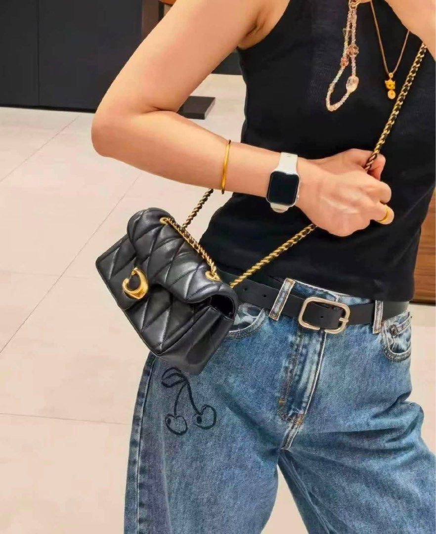 🇺🇸AUTHENTIC COACH SLING BAG🇺🇸 (Category: Shoulder Bags) located in Manila. Submitted by rmcs.luxwatches (Listing ID 1460936496, Image 2). Description: .