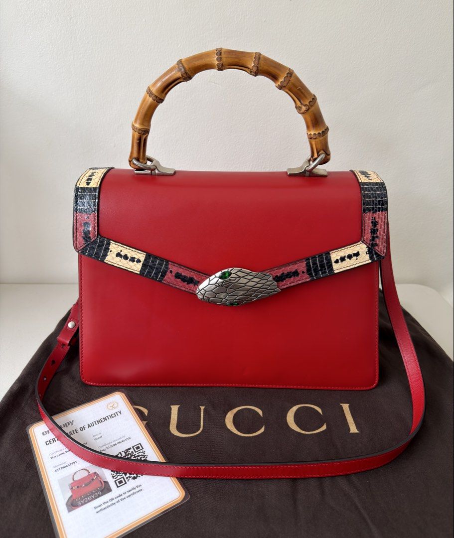 Authentic Gucci Lilith (Category: Luxury Bags & Wallets) located in Manila. Submitted by fajardoeyak108 (Listing ID 1461032309, Image 1). Description: Excellent condition no notable flaws With Entrupy & dustbag Las Pinas meet up📍.