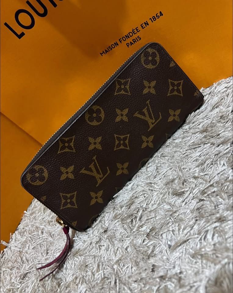 Authentic LV Clemence Zip Wallet (Category: Luxury Bags & Wallets) located in Pasig City. Submitted by sheyfabph (Listing ID 1460935721, Image 2). Description: Authentic LV Clemence Wallet Good Condition 13,500 only.