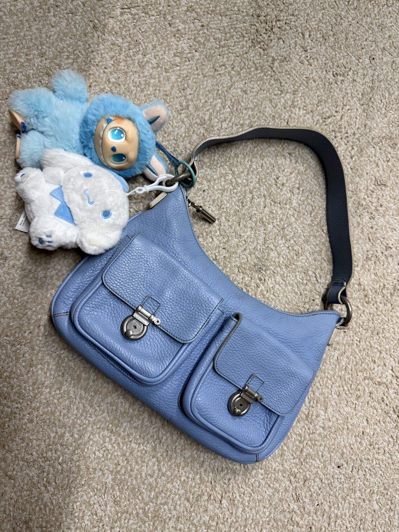 Authentic rare Burberry (Category: Shoulder Bags) located in Cagayan de Oro. Submitted by negosyantesibengineer (Listing ID 1461025507, Image 1). Description: .