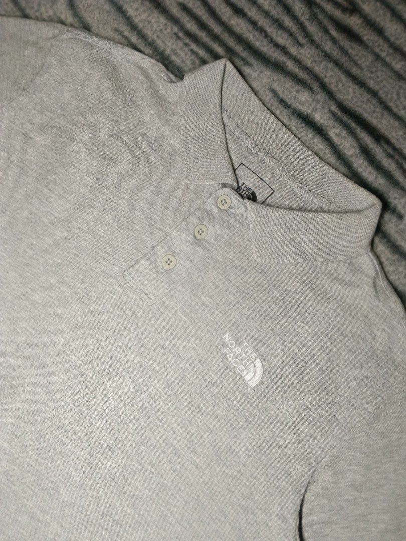 AUTHENTIC THE NORTH FACE MEN'S SHORTSLEEVE POLO (Category: Tshirts & Polo Shirts ) located in Paranaque City. Submitted by jomcalbrin (Listing ID 1461085432, Image 2). Description: ‎📍Size Medium (width 21 x 26 inc length) ‎📍Brandnew Condition - Hard Embroidery - Complete tags and Spare button / Black Tag With Hologram ‎📍Washed and Sanitize - Ready to wear and to ship HONEST ISSUE - HAVE A REPAIR PART BUT UNNOTICEABLE IN ARMPIT PART AND STILL L