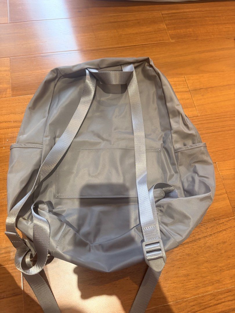 AUTHENTIC TUMI FOLDABLE NYLON BACKPACK - BRAND NEW WITH BAG AND TAG (Category: Backpacks) located in Paranaque City. Submitted by mglrds (Listing ID 1460935196, Image 3). Description: - Gray/Silver Tumi Foldable Backpack - Bought from Canada Outlet as Pasalubong - RFS: item for women; not for me - must go asap - BRAND NEW - With Bag and Tag/original packaging -Pick up at BF Homes Parañaque -payment via gcash/bpi -Negotiable but I don't have too m