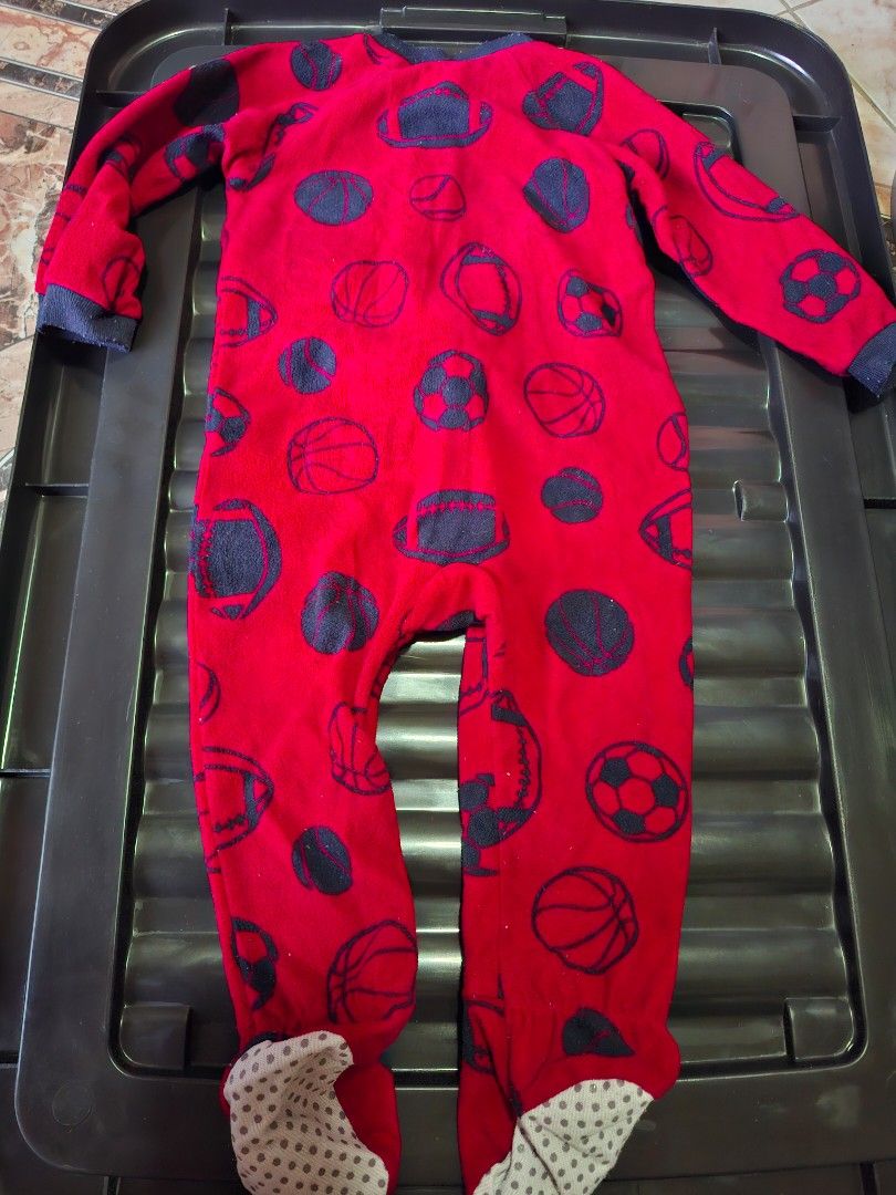 ❤️BABY BOY RED JUMPSUIT (Category: Babies & Kids Fashion) located in Narvacan. Submitted by HopefulVy (Listing ID 1461111660, Image 3). Description: Baby boy Jumpsuit red 12-18 months.
