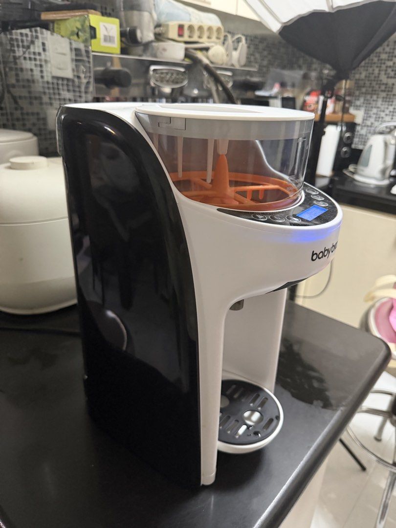 Baby Brezza Formula Pro (Category: Coffee Machines & Makers) located in Bulacan. Submitted by mysticdeer.6d7f47 (Listing ID 1460979153, Image 3). Description: Baby Brezza Formula Pro 220V.