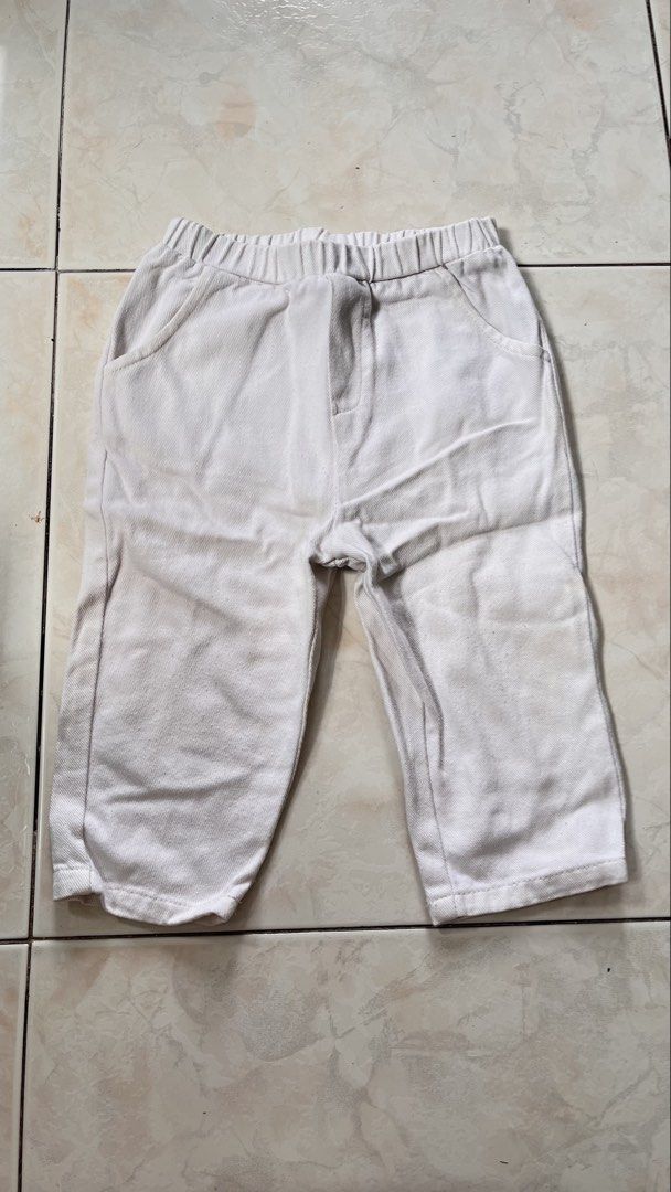 Baby Pants (9-12 months) (Category: Babies & Kids Fashion) located in Quezon City. Submitted by charlottes_boutique (Listing ID 1460949448, Image 3). Description: .