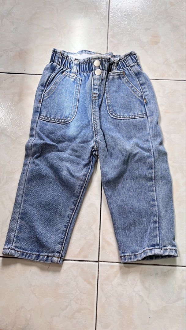 Baby Pants (9-12 months) (Category: Babies & Kids Fashion) located in Quezon City. Submitted by charlottes_boutique (Listing ID 1460949448, Image 1). Description: .
