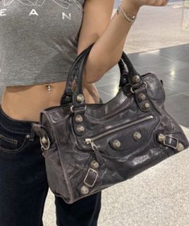 (Category: ) located in . Submitted by mannyc03 (Listing ID 1461032763, Image 1). Description: .