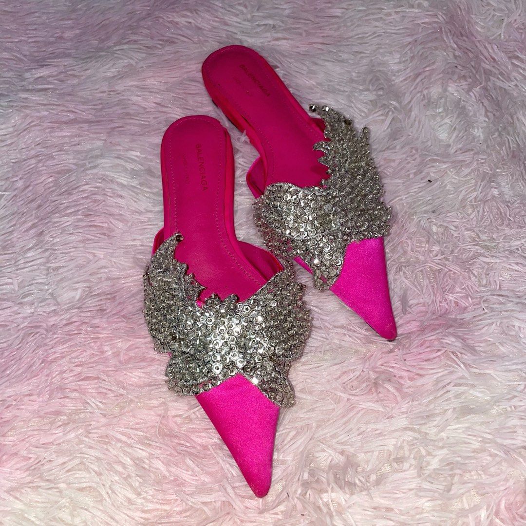 balenciaga satin sequin flats (Category: Flats & Sandals) located in Marikina City. Submitted by ___peaxch (Listing ID 1461108413, Image 1). Description: this one's nice too. no box still in good condition looks great whether you're wearing shorts or jeans. size 5 size 5.