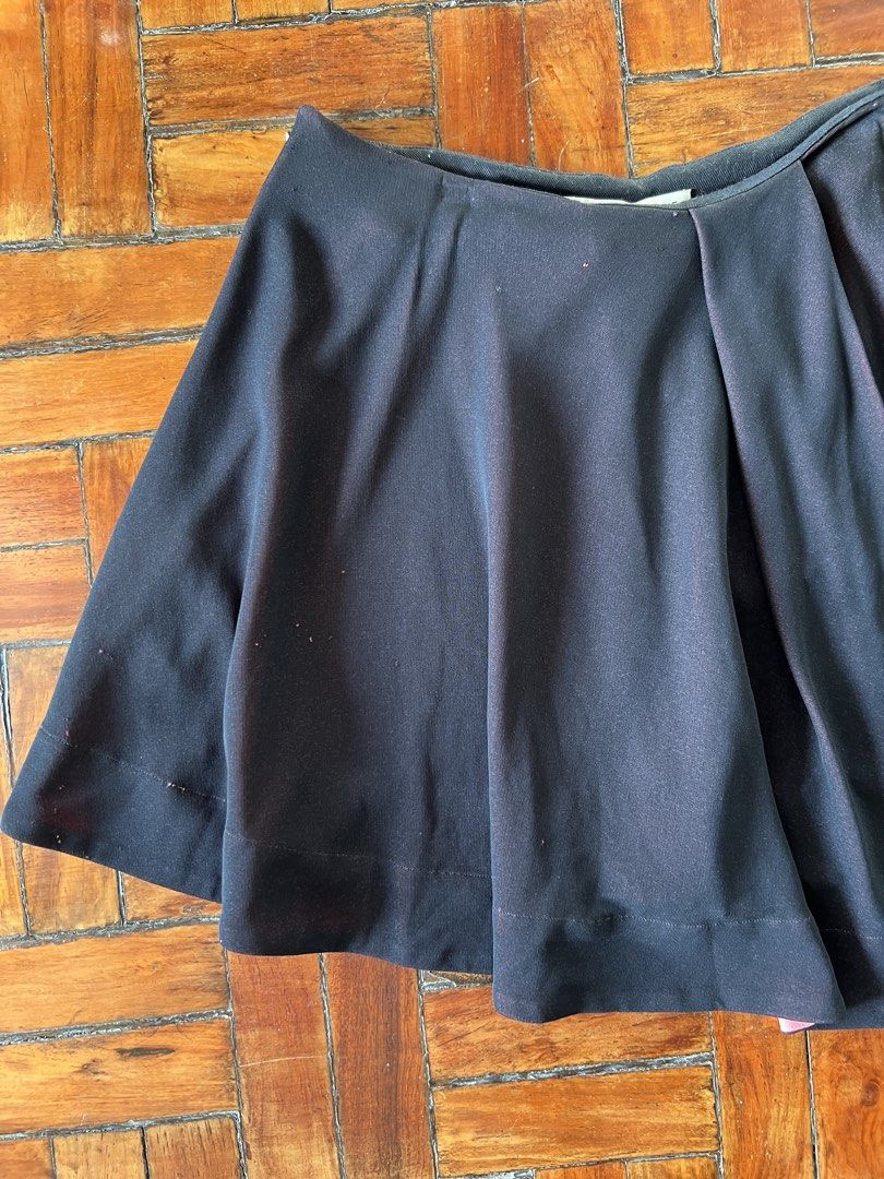 Balenciaga Spring 2013 tech skirt (Category: Luxury Apparel) located in Quezon City. Submitted by raccoonfur (Listing ID 1460960880, Image 3). Description: Balenciaga by Nicolas Ghesquiere Spring 2013 pleated skirt. His last collection for Balenciaga. Has some tiny holes and snags. Retro punk vibes. Flat measurement: Waist 37cm Length 43cm.