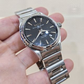 (Category: ) located in . Submitted by anotherwatchstore (Listing ID 1461065424, Image 1). Description: .