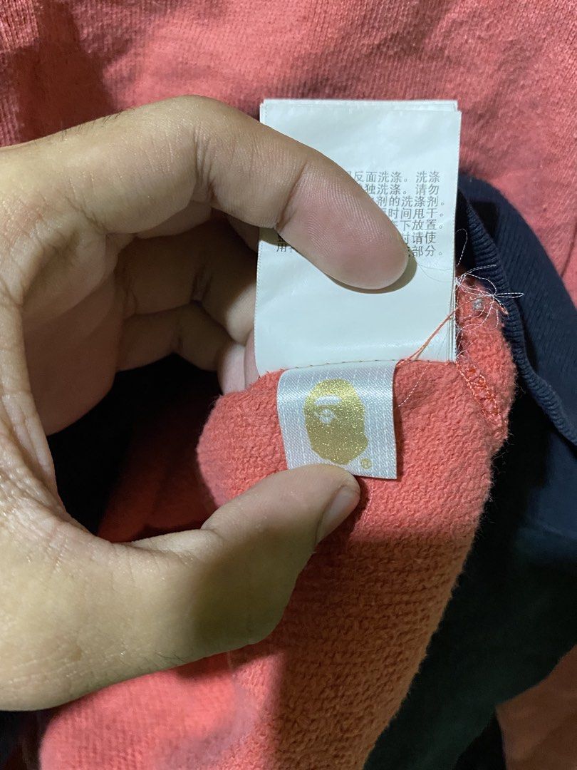 Bape (Category: Hoodies) located in Tubod. Submitted by lorenzpepi21080 (Listing ID 1461066208, Image 3). Description: .