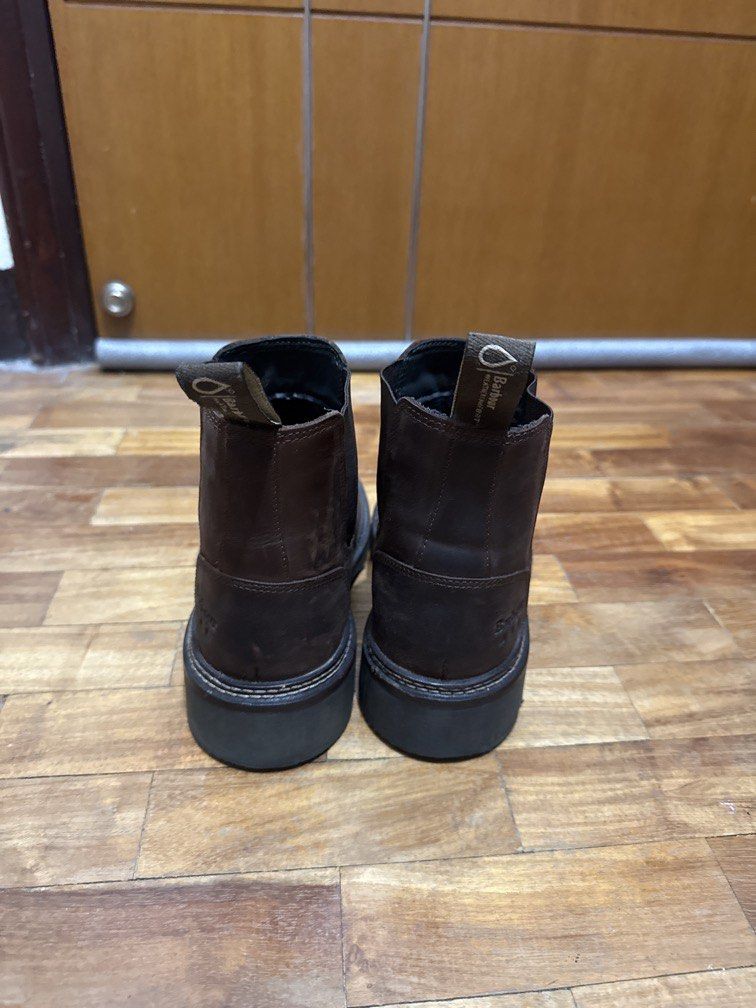 Barbour Boots EU 37 (Category: Boots) located in Quezon City. Submitted by aa_shinobi (Listing ID 1460953828, Image 3). Description: Barbour Boots - barely used Rfs: needs cash for migration.