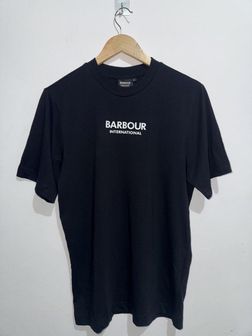 Barbour International Formula T-Shirt (Category: Activewear) located in Los Banos. Submitted by davidabeg15504 (Listing ID 1460930737, Image 1). Description: Size Small on tag Width 20 Length 28 Condition: Good as new (Super black Color) Price: 1380 + sf 📥.