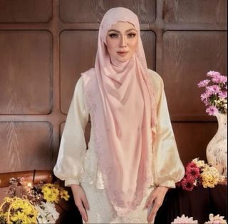 (Category: ) located in . Submitted by _nurzaf (Listing ID 1461005906, Image 1). Description: .