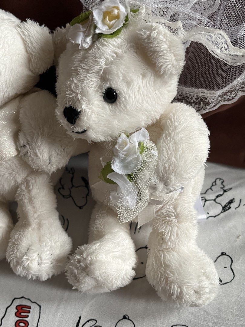 Bear white wedding couple plush (Category: Plushies & Soft Toys) located in Paranaque City. Submitted by bonsaiart (Listing ID 1460988896, Image 3). Description: Pre owned Good condition 200+sf via GCASH or paymaya No to meetup No to cop / cod Shipping via j&t only No breaking of set or bundle.